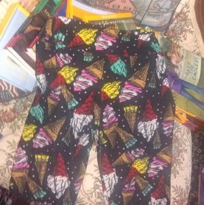 Ice cream patterned leggings